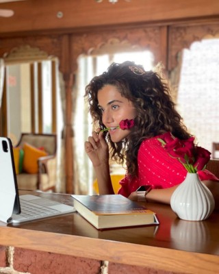 Taapsee Pannu: Back to business Taapsee Pannu: Back to business