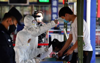 Chinese city residents asked not to leave amid Covid resurgence Chinese city residents asked not to leave amid Covid resurgence