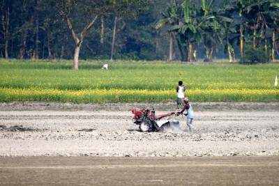 T'gana farmers to get Rs 7,509 cr investment support from June 15 T'gana farmers to get Rs 7,509 cr investment support from June 15