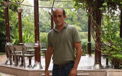 Ken Ghosh on working with Akshaye Khanna in 'State of Siege: Temple Attack' Ken Ghosh on working with Akshaye Khanna in 'State of Siege: Temple Attack'