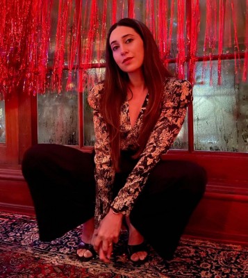Karisma Kapoor turns 47, shares glam shots with fans on special day Karisma Kapoor turns 47, shares glam shots with fans on special day