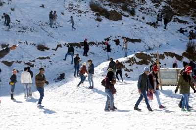 Tourism picks up in Himachal with easing of restrictions Tourism picks up in Himachal with easing of restrictions