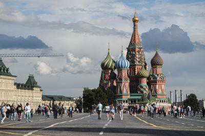 Russia bans entry for 9 Canadian citizens Russia bans entry for 9 Canadian citizens