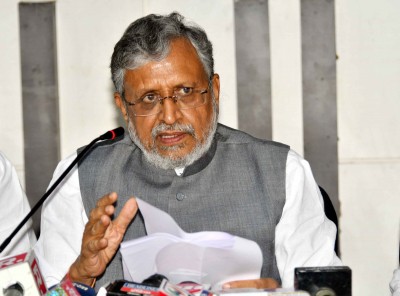 Sushil Modi slams Tejashwi's comments on vaccination drive Sushil Modi slams Tejashwi's comments on vaccination drive
