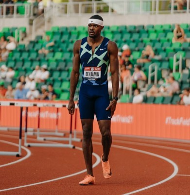 Ex-WI pacer Winston Benjamin's son Rai almost breaks 400m hurdles mark Ex-WI pacer Winston Benjamin's son Rai almost breaks 400m hurdles mark