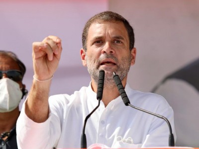 Rahul takes a dig at Modi govt over fuel prices