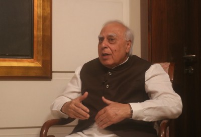 If 'ideology' doesn't matter, changeover is easy: Sibal If 'ideology' doesn't matter, changeover is easy: Sibal