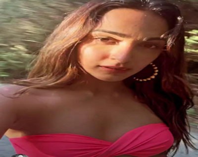 Kiara Advani misses the sunshine and tan Kiara Advani misses the sunshine and tan