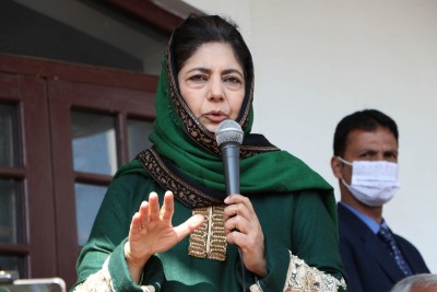 Sr. PDP leader released hours after Mehbooba receives invite for June 24 meeting Sr. PDP leader released hours after Mehbooba receives invite for June 24 meeting