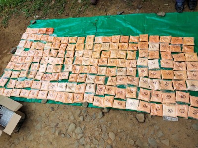 Heroin worth Rs 7cr seized in Assam, 2 held Heroin worth Rs 7cr seized in Assam, 2 held