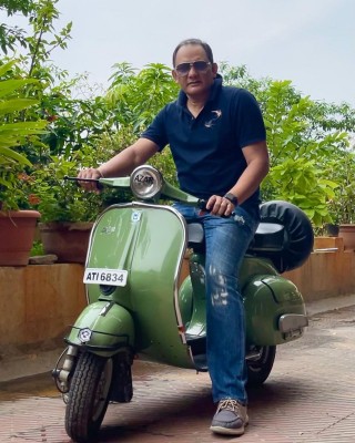 Azhar posts photos of old scooter -- 'acknowledgment of my talent' Azhar posts photos of old scooter -- 'acknowledgment of my talent'