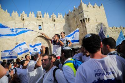 Israeli flag march in Jerusalem to renew tension: Hamas Israeli flag march in Jerusalem to renew tension: Hamas
