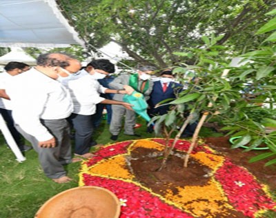 CJI participates in Green India programme in Hyderabad CJI participates in Green India programme in Hyderabad