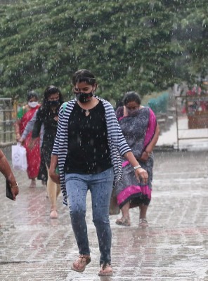 Heavy rains lash Karnataka as monsoon intensifies Heavy rains lash Karnataka as monsoon intensifies
