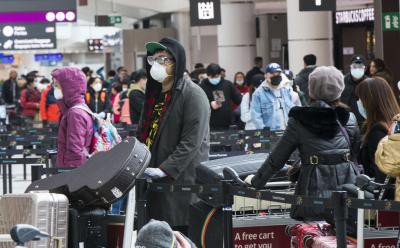 Travel curbs to ease for fully vaccinated Canadians Travel curbs to ease for fully vaccinated Canadians