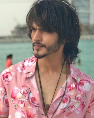 Ravi Bhatia shoots with his favourite Zeenat Aman Ravi Bhatia shoots with his favourite Zeenat Aman