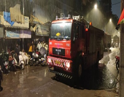 1 killed, 5 injured in Bandra building collapse 1 killed, 5 injured in Bandra building collapse