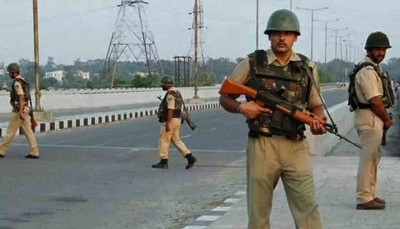 Six Maoists gunned down in Andhra operation Six Maoists gunned down in Andhra operation