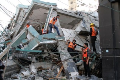 Egypt sends engineering equipment, crew to Gaza for reconstruction Egypt sends engineering equipment, crew to Gaza for reconstruction