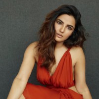 Jasmin Bhasin: If I start worrying about fame I'll lose myself