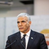 New Israeli coalition govt pushes for early swearing-in