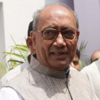 Digvijaya Singh's remark on Article 370 puts Congress in trouble