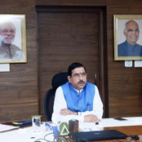 No move to seek Yediyurappa's resignation, says Joshi