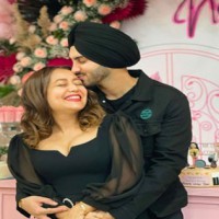 Neha Kakkar thanks hubby Rohanpreet for gifting her 'life'