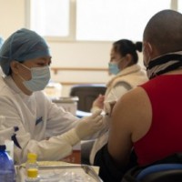 China administers 1bn Covid vaccine doses  (15:30) 