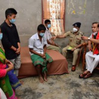 Assam CM visits family of two sisters found hanging from tree, assures stern action