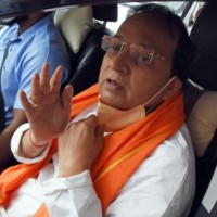 Yediyurappa to stay K'taka CM, detractors must fall in line: BJP