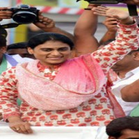 Jagan's sister Sharmila to launch Telangana Party on July 8