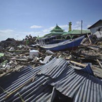 6.1-magnitude quake in Indonesia triggers small tsunami, damages houses