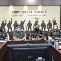 Dreaded woman Maoist surrenders to Maharashtra Police