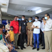 House crash: CM visits injured, announces Rs 5L to kin of dead