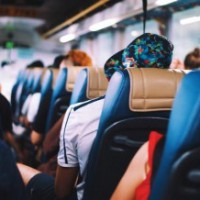Rival travel agencies clash in UP , passengers injured
