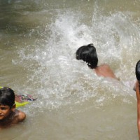 Delhi sizzles at 43-degree C, no respite likely on Wed