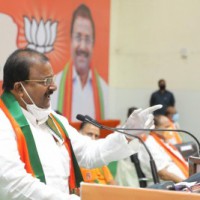 Jagan's welfare pushing Andhra into bankruptcy: BJP