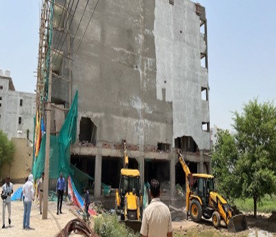 Gurugram: Illegal constructions demolished Gurugram: Illegal constructions demolished