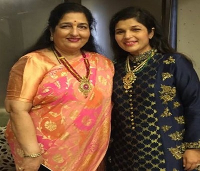 Kavita Paudwal recalls how her mother sang 'Bohot Pyaar Karte Hai' Kavita Paudwal recalls how her mother sang 'Bohot Pyaar Karte Hai'