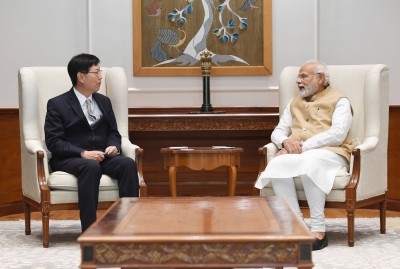 Modi meets Foxconn chief, hails manufacturing plans for India Modi meets Foxconn chief, hails manufacturing plans for India
