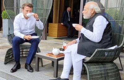 PM Modi, French President Macron's 'chai pe charcha' at G7 sidelines PM Modi, French President Macron's 'chai pe charcha' at G7 sidelines