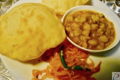 Lizard found in 'Chhole Bhature' at Sagar Ratna in Chandigarh Lizard found in 'Chhole Bhature' at Sagar Ratna in Chandigarh