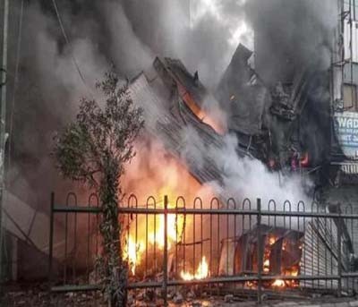 Patient on ventilator dies in Delhi hospital fire Patient on ventilator dies in Delhi hospital fire