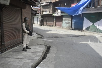 Curfew imposed in J&K's Bhaderwah town Curfew imposed in J&K's Bhaderwah town