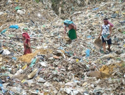 Kerala initiates solid waste management project at 93 urban local bodies Kerala initiates solid waste management project at 93 urban local bodies