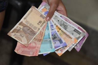 Rupee expected to remain under pressure in near-term: Report Rupee expected to remain under pressure in near-term: Report