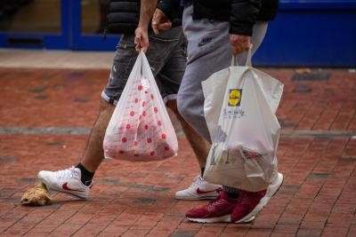 E-com firms, FMCG, industry houses cooperating: Govt on single use plastic ban E-com firms, FMCG, industry houses cooperating: Govt on single use plastic ban