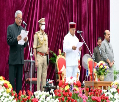Justice BS Patil takes oath as K'taka Lokayukta Justice BS Patil takes oath as K'taka Lokayukta