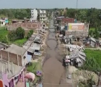 100 small pool-size potholes in 20 km stretch of Bihar's NH 100 small pool-size potholes in 20 km stretch of Bihar's NH